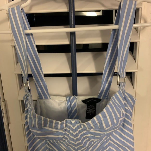 Dress - Picture 4 of 5